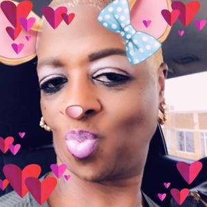 Meet your Posher, Rennae